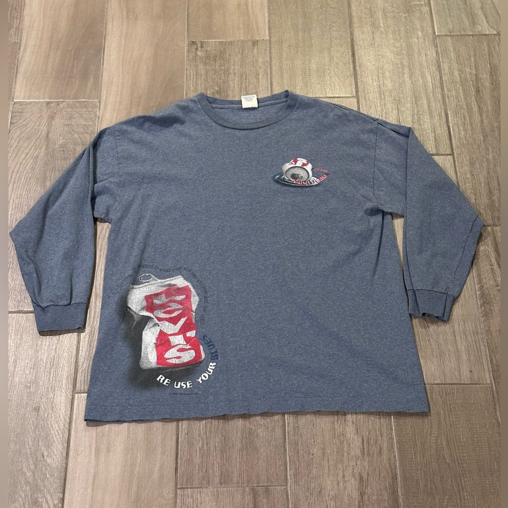 90’s Levi's Vintage Men’s Long-Sleeve Graphic Tee in Heather Blue Gray Size XL